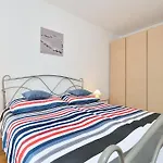 Nautilus Апартаменти Пула